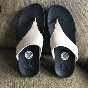 FITFLOPS SIZE 6